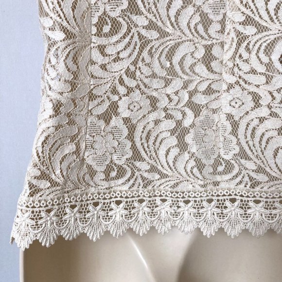 ROMEO + JULIET Ivory Creme Lace Top - Picture 6 of 7
